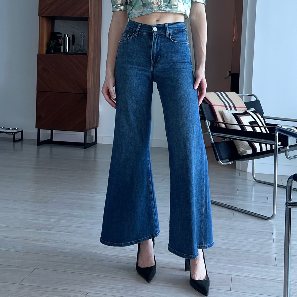 Frame wide leg cropped jeans